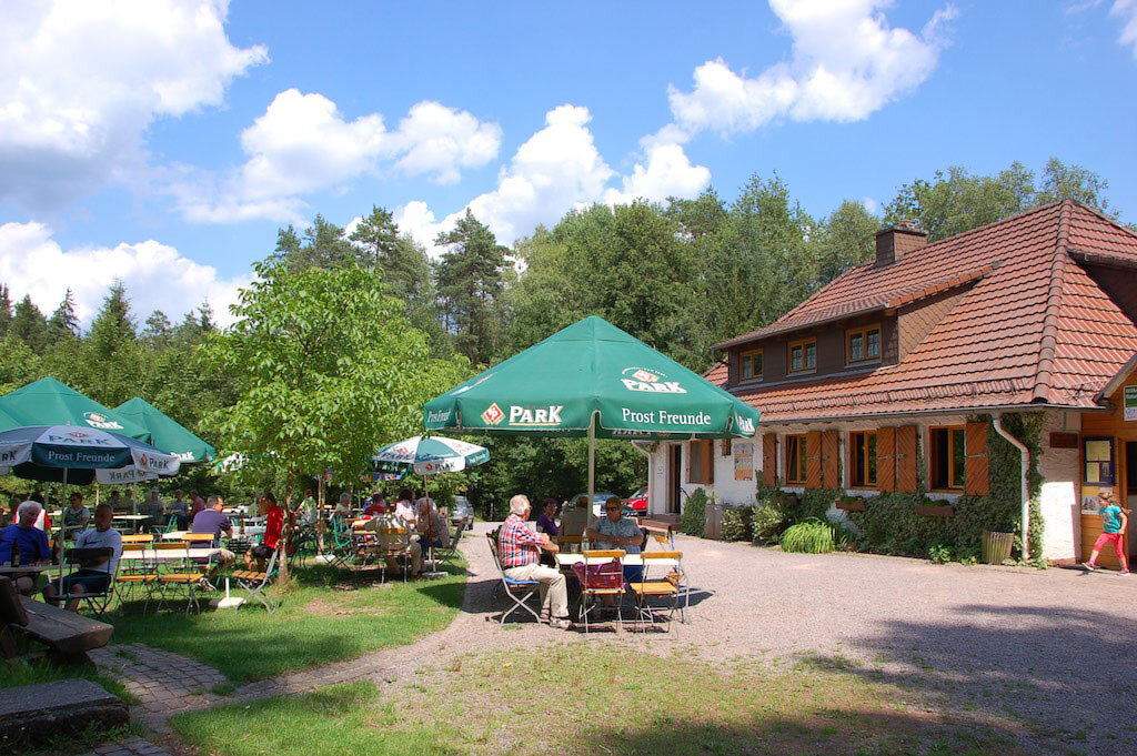 Vereinshütte im Schneiderfeld